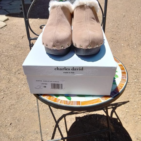 CHARLES DAVID Faux Fur Trim Studded Mules Clogs Taupe Suede NOS EU Size 39 - Picture 2 of 10